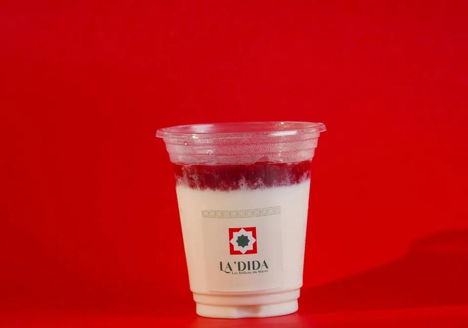 Panacotta Fleur d’Oranger avec Coulis Rouge