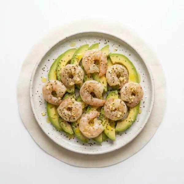Insalata avocat et crevettes