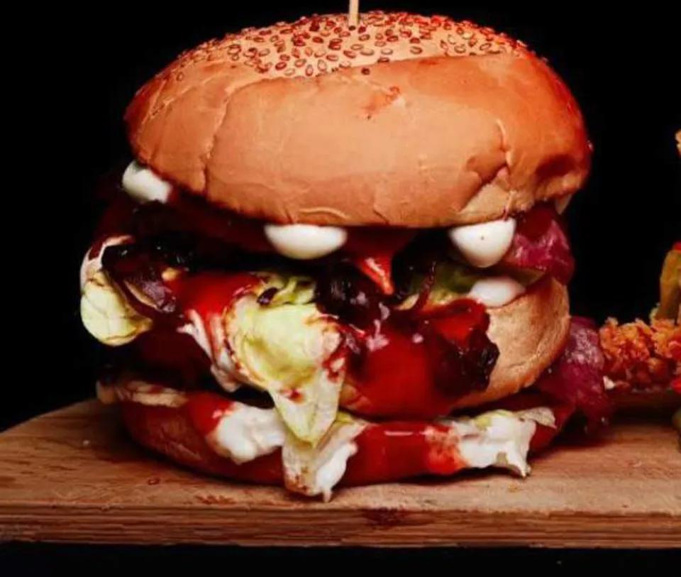 Queen Burger